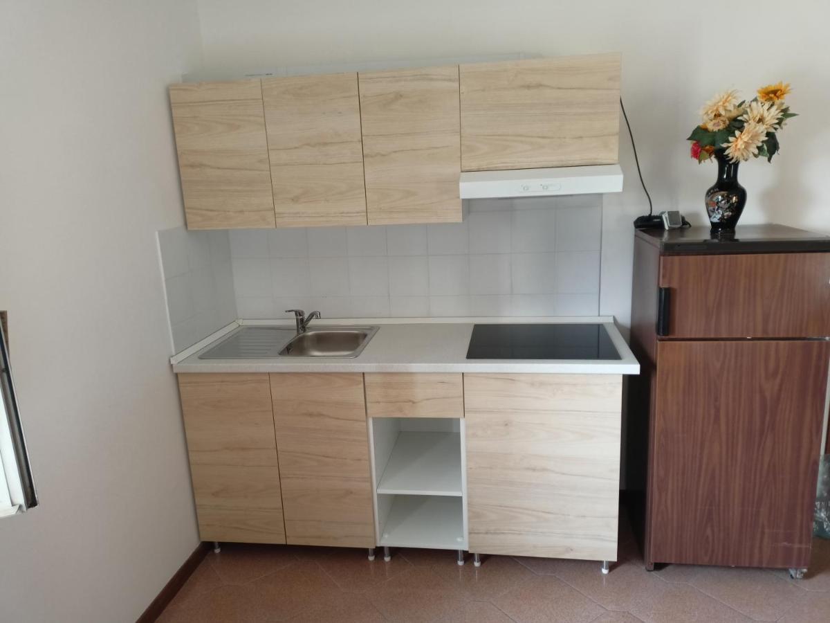 Da Angela - Camere Con Bagno Privato A Foligno Vicino Al Centro Buitenkant foto