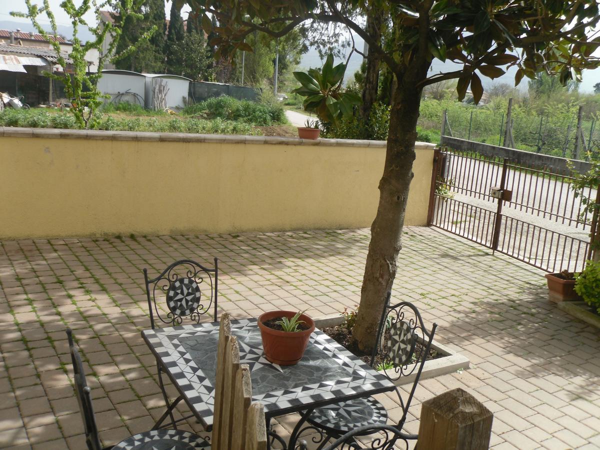 Da Angela - Camere Con Bagno Privato A Foligno Vicino Al Centro Buitenkant foto